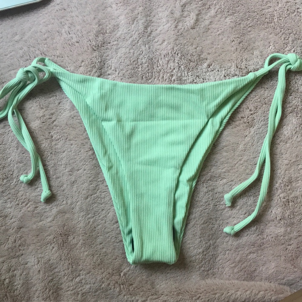 Ribbed Halter Triangle Tie Side Bikini Swinsuit